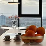 شقة White Sky 20 Hanza Tower- Free Parking شتشيتسين