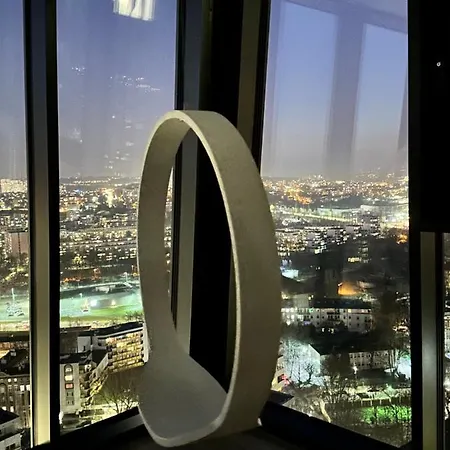 White Sky 20 Hanza Tower- Free Parking Διαμέρισμα *