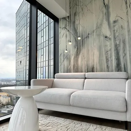 White Sky 20 Hanza Tower- Free Parking *