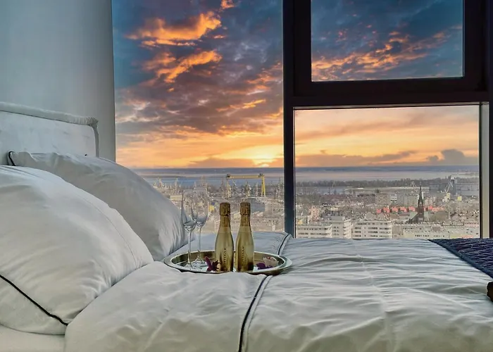 White Sky 20 Hanza Tower- Free Parking シュチェチン